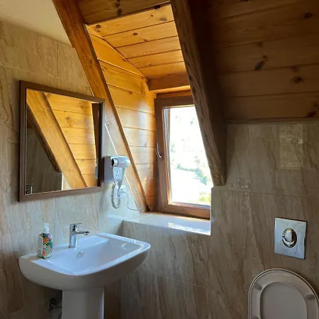 Kompleksi Gjoni Guest house *