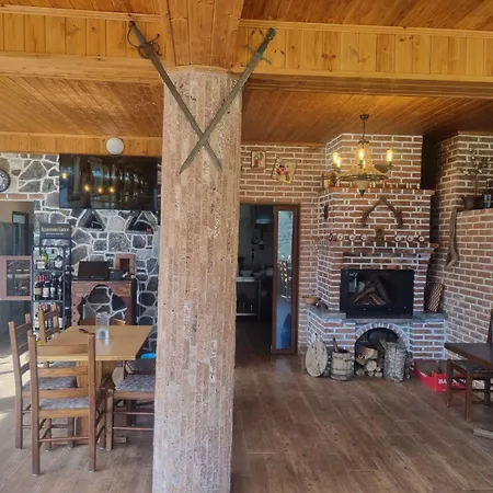 Kompleksi Gjoni Guest house Theth