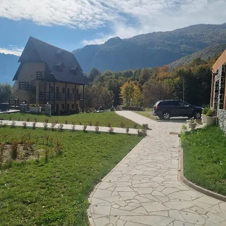 Guest house Kompleksi Gjoni Theth