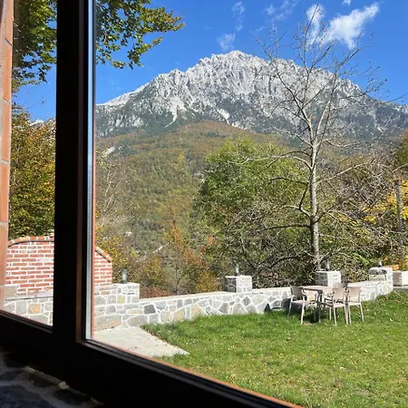Kompleksi Gjoni Guest house Theth
