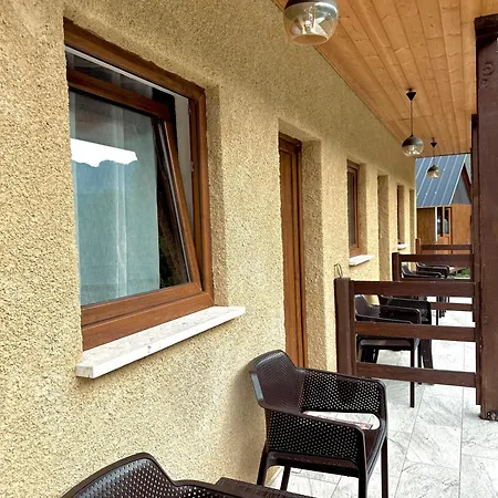 بيت ضيافة Gjoni ثيث