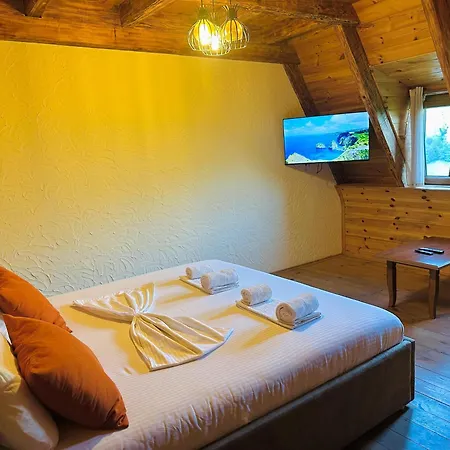 بيت ضيافة Gjoni ثيث