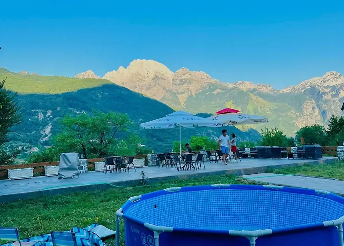 Gjoni Gæstehus Theth